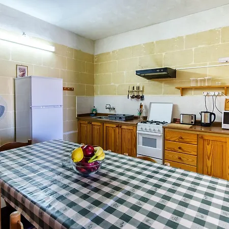 Kaccatur Flats דירה